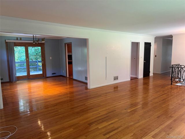 58 Quakerbridge Road, Ossining, NY 10562