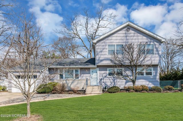 485 Freehold Street, Oakhurst, NJ 07755