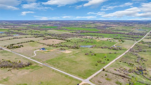 3894 Red Oak, Sulphur, OK 73086