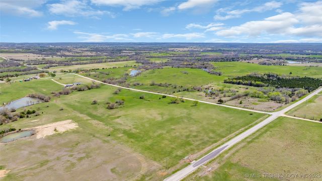 3894 Red Oak, Sulphur, OK 73086