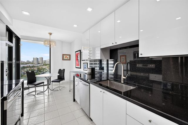 2800 Island Blvd 1005, Aventura, FL 33160