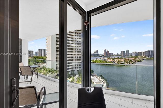 2800 Island Blvd 1005, Aventura, FL 33160
