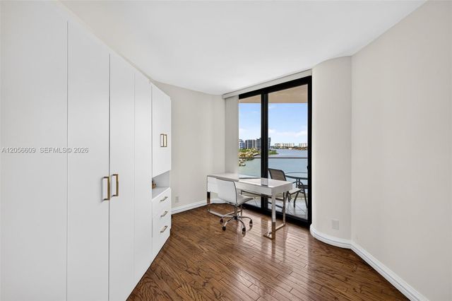 2800 Island Blvd 1005, Aventura, FL 33160