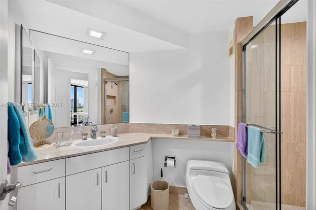 2800 Island Blvd 1005, Aventura, FL 33160