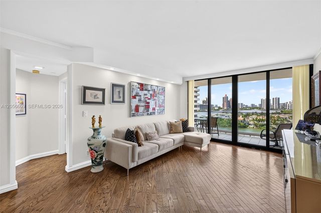 2800 Island Blvd 1005, Aventura, FL 33160
