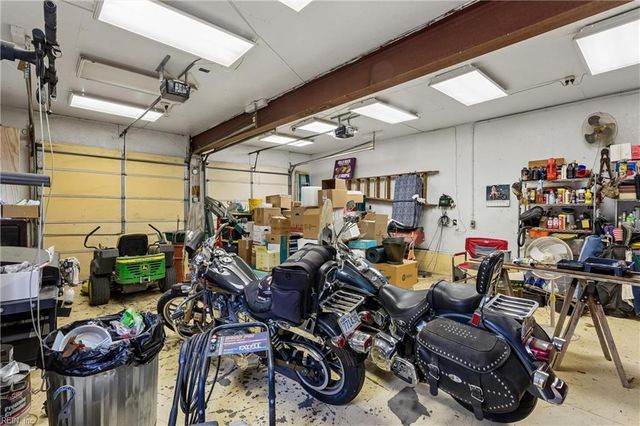 3677 Buckeye LN, Hayes, VA 23072