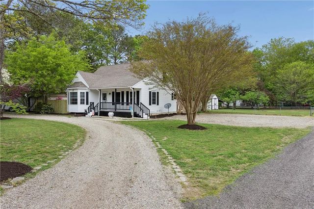 3677 Buckeye LN, Hayes, VA 23072