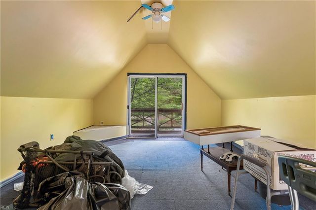 3677 Buckeye LN, Hayes, VA 23072