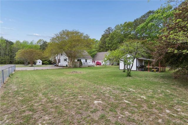 3677 Buckeye LN, Hayes, VA 23072