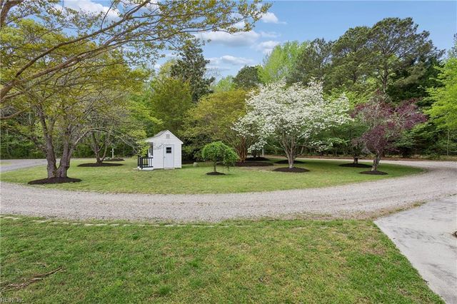 3677 Buckeye LN, Hayes, VA 23072