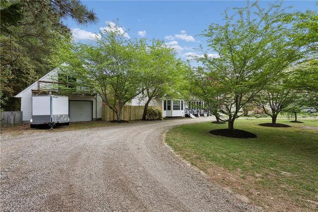 3677 Buckeye LN, Hayes, VA 23072