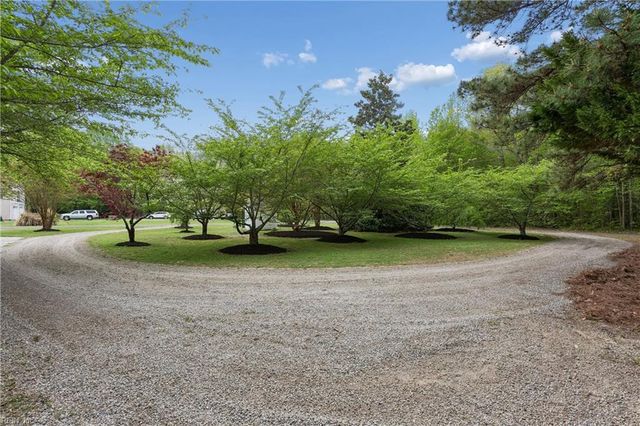 3677 Buckeye LN, Hayes, VA 23072