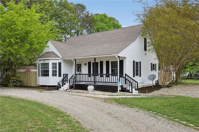 3677 Buckeye LN, Hayes, VA 23072