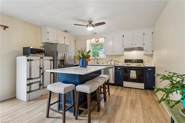 3677 Buckeye LN, Hayes, VA 23072