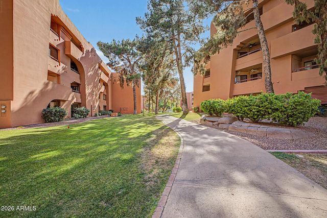 12222 N PARADISE VILLAGE Parkway S 323, Phoenix, AZ 85032