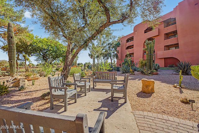 12222 N PARADISE VILLAGE Parkway S 323, Phoenix, AZ 85032