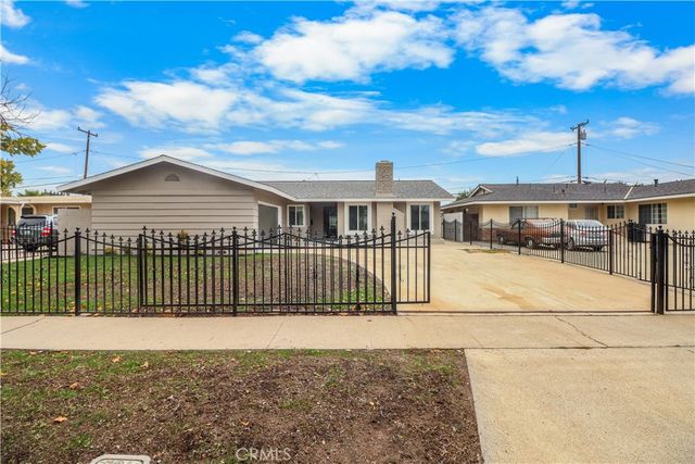 2041 S Pacific, Santa Ana, CA 92704
