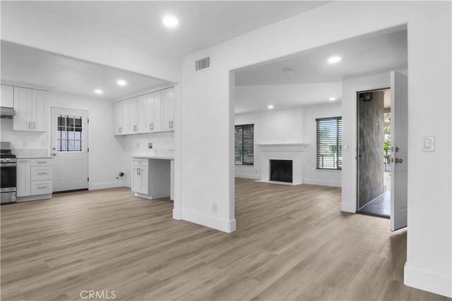 2041 S Pacific, Santa Ana, CA 92704