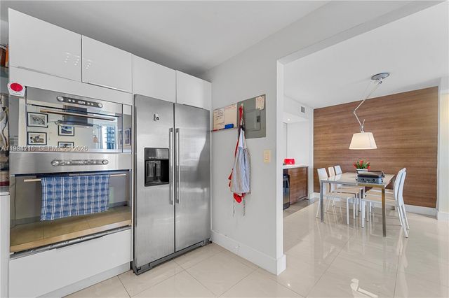 100 Bayview Dr 507, Sunny Isles Beach, FL 33160