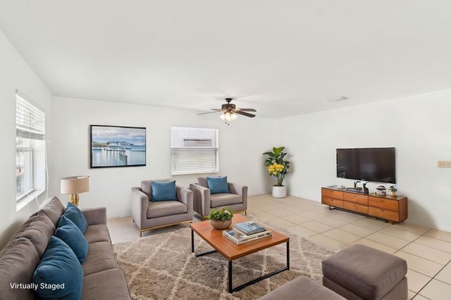 2331 N 66th Terrace, Hollywood, FL 33024