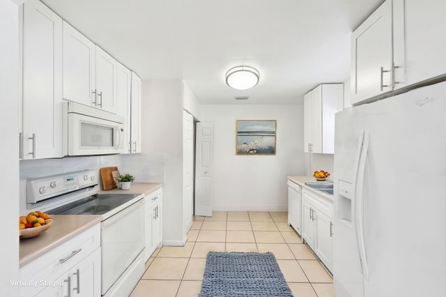 2331 N 66th Terrace, Hollywood, FL 33024