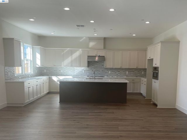 1579 Sleppy Street, Brentwood, CA 94513