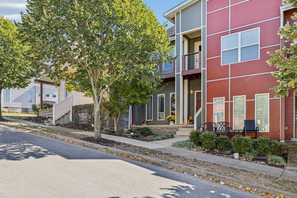 3515 Steffisburg Dr, Nashville, TN 37211