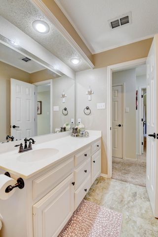 8609 Vicksburg Avenue, Lubbock, TX 79424