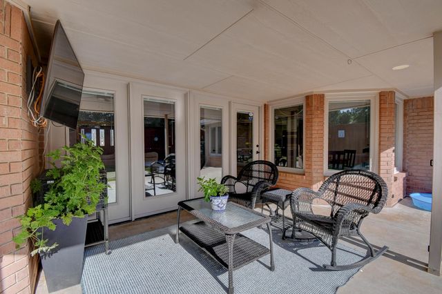 8609 Vicksburg Avenue, Lubbock, TX 79424