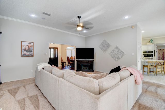 8609 Vicksburg Avenue, Lubbock, TX 79424