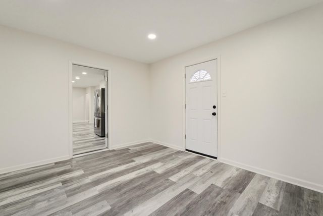 747 N Lafayette Street, Griffith, IN 46319