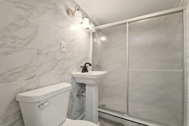 747 N Lafayette Street, Griffith, IN 46319