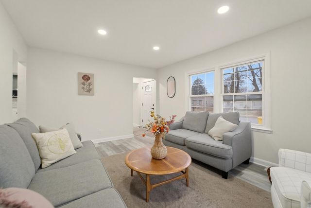 747 N Lafayette Street, Griffith, IN 46319