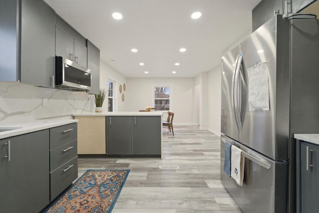 747 N Lafayette Street, Griffith, IN 46319