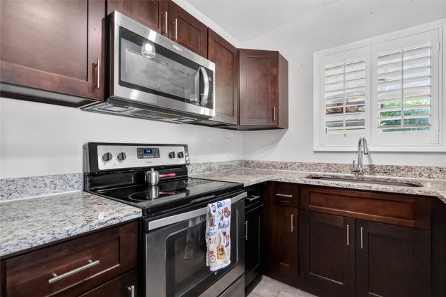 1420 NE 44th Street, Pompano Beach, FL 33064