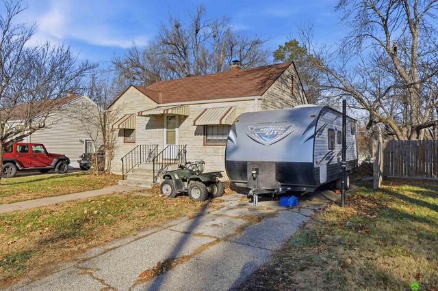 5920 Huntington Avenue, Lincoln, NE 68507