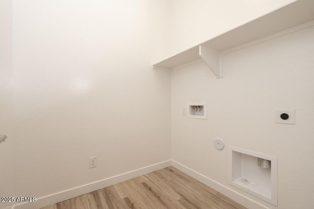 366 E Las Perlas Lane, San Tan Valley, AZ 85140