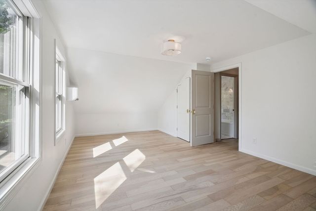 18 Chestnut Hill Rd, Millville, MA 01529