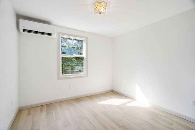 18 Chestnut Hill Rd, Millville, MA 01529