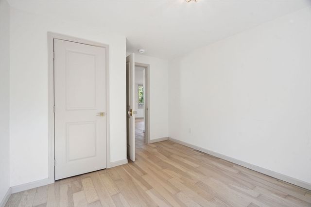 18 Chestnut Hill Rd, Millville, MA 01529