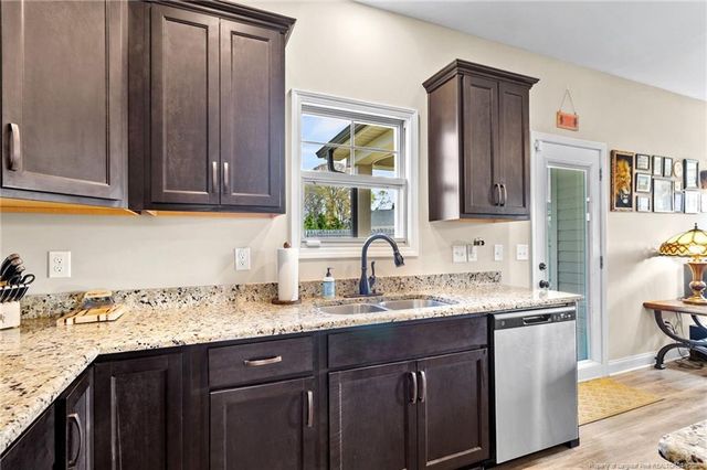 161 Jess Lane, Dunn, NC 28334