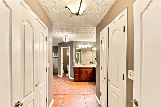 125 Riverlook Mill, Fayetteville, GA 30215