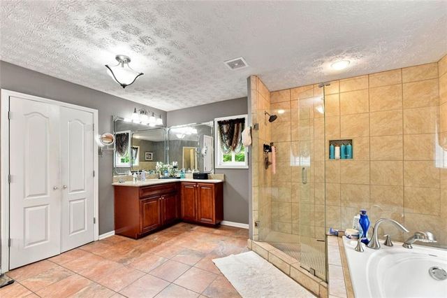 125 Riverlook Mill, Fayetteville, GA 30215