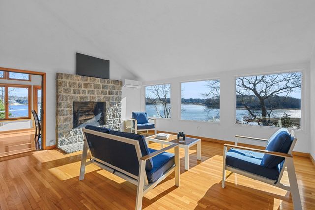 233 Scraggy Neck Road, Cataumet, MA 02534