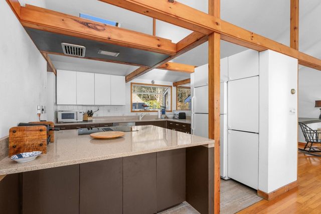 233 Scraggy Neck Road, Cataumet, MA 02534