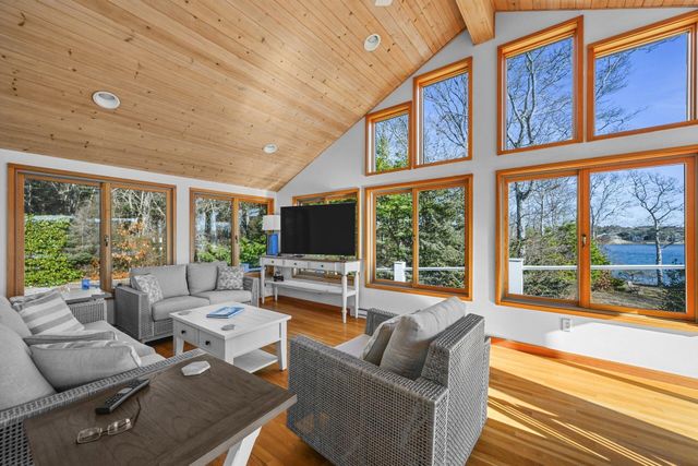 233 Scraggy Neck Road, Cataumet, MA 02534