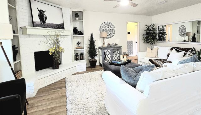 9802 Appleridge Drive, Houston, TX 77070