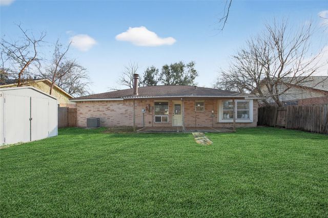 9802 Appleridge Drive, Houston, TX 77070