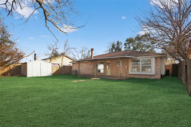 9802 Appleridge Drive, Houston, TX 77070