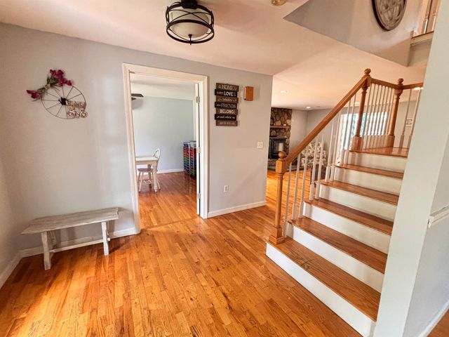 87 Juniper Drive, Goffstown, NH 03045